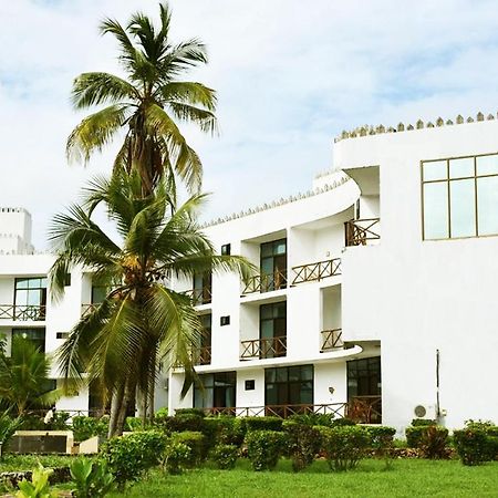 Coconut Tree Village Beach Resort Uroa Kültér fotó