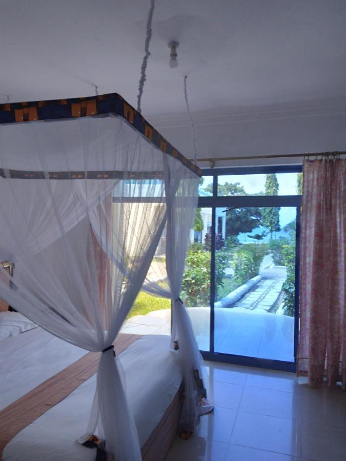 Coconut Tree Village Beach Resort Uroa Kültér fotó