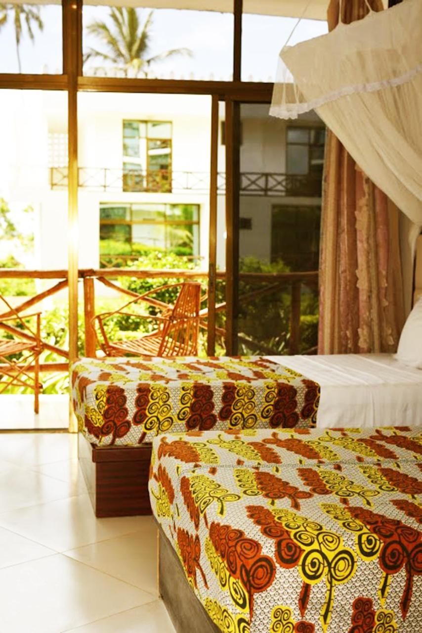 Coconut Tree Village Beach Resort Uroa Kültér fotó